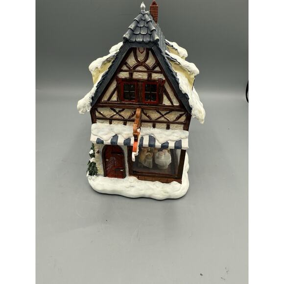 Hawthorne Village Berta Hummel Made With Love Bakery Lighted 2003 - Picture 1 of 9